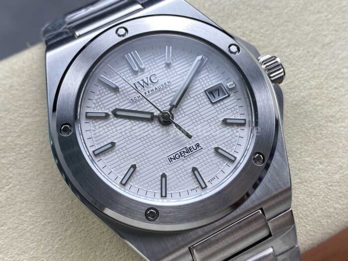 GH Factory IWC Ingenieur Automatic IW328902 40mm Full Steel Small Grid White Dial 6 Super Clone Watch,Clean Factory Watch