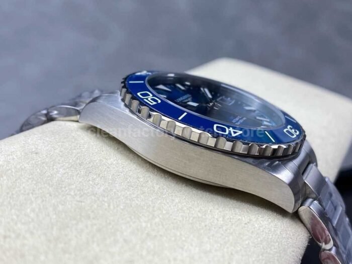 GR Factory Longines HydroConquest GMT L 3.790.4.96.6 41mm Full Steel Blue Dial 5 Super Clone Watch,Clean Factory Watch