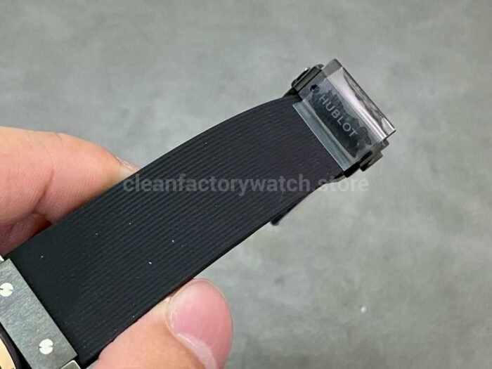 HB Factory Hublot Classic Fusion 542.CO .1181.RX 42mm Ceramic Rubber Strap Black Dial 2 Super Clone Watch,Clean Factory Watch
