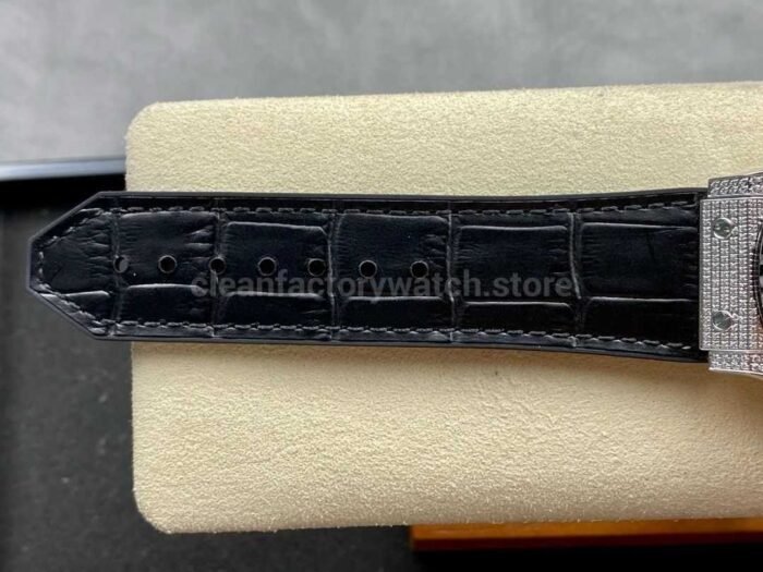 HB Factory Hublot Classic Fusion 542.NX .1171.LR .1704 42mm Diamond Leather Strap Black Dia 4 Super Clone Watch,Clean Factory Watch