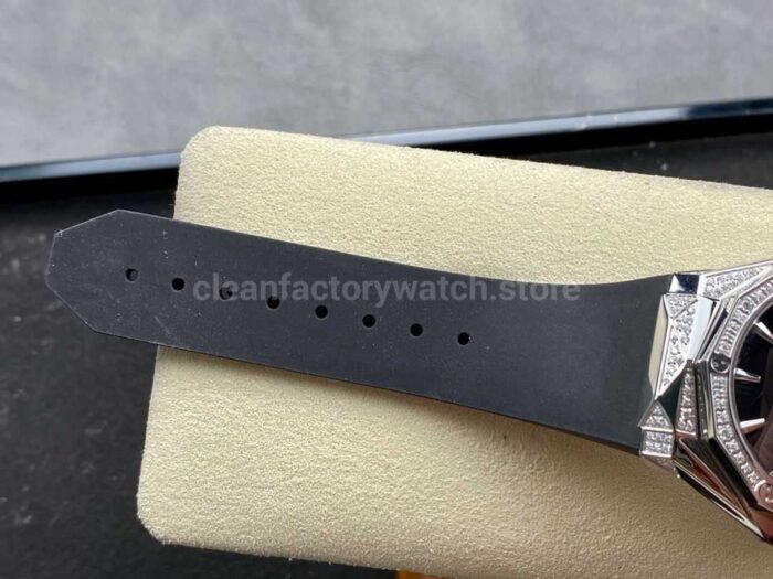 HB Factory Hublot Classic Fusion 550.NS.1800.RX.1804.ORL19 40mm Diamond Steel Black Rubber Strap Black Dial - Image 9