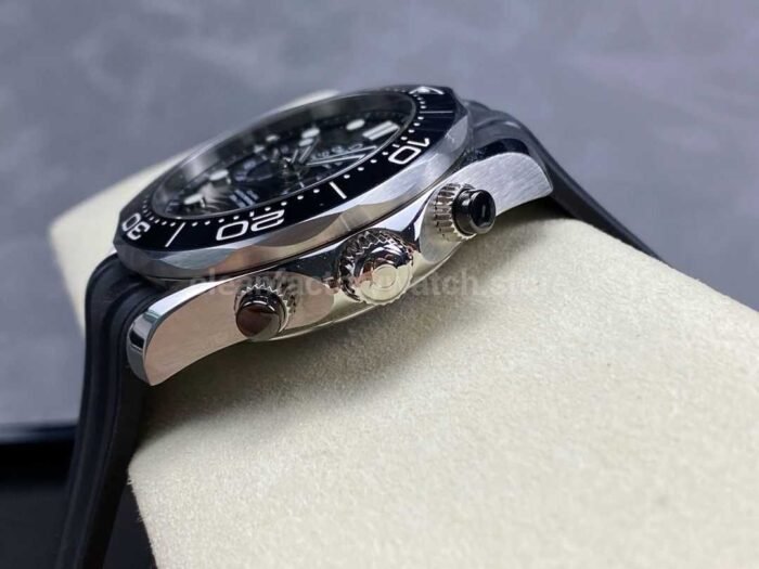 N1 Factory Omega Seamaster Diver 300M Co-Axial Chronometer Chronograph 210.32.44.51.01.001 44mm Steel Black Rubber Strap Black Dial - Image 6