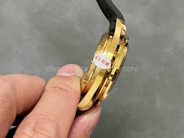 RM Factory Omega Speedmaster Professional Moonwatch 310.62.42.50.99.001 Gold Rubber Strap Gold Dial - Image 5