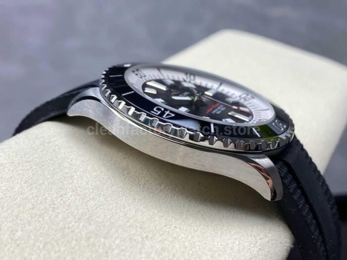 TF Factory Breitling Superocean A17376211B1S1 44mm Black Bezel Steel Black Rubber Strap Black D 8 Super Clone Watch,Clean Factory Watch