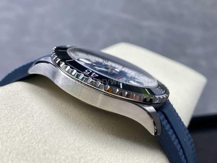 TF Factory Breitling Superocean A17376211C1S1 44mm Black Bezel Steel Blue Rubber Strap Blue Dial 3 Super Clone Watch,Clean Factory Watch