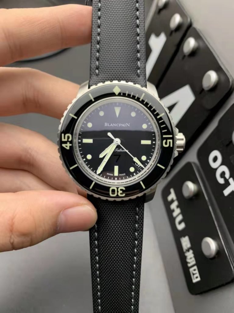 76b768f78a7e44968a9e2a0954467c9e 4 Super Clone Watch,Clean Factory Watch