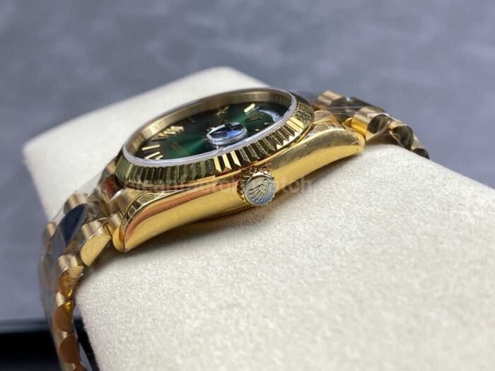 8+ Factory Counterweight Rolex Day-Date 128238-0118 36mm Full Yellow Gold Roman Numerals Green Ombré Dial - Image 6