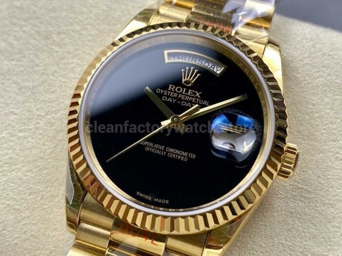 8+ Factory Counterweight Rolex Day-Date 18038 36mm Full Yellow Gold Black Dial - Image 3