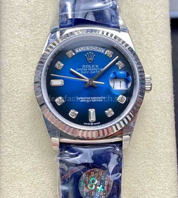 8+ Factory counterweight Rolex Day-Date 36mm 128239-0023 White Gold Crocodile Leather Strap Diamond Mope Baguette Diamond Blue Ombré Dial