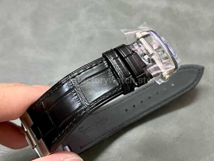 8F Factory Vacheron Constantin Overseas 47040/B01A-9094 42mm Steel Leather Strap Black Arabic numerals Dial - Image 8