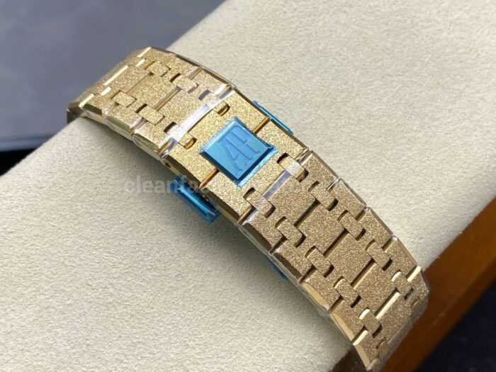 APS Factory Frosted Audemars Piguet Royal Oak 10 Super Clone Watch,Clean Factory Watch