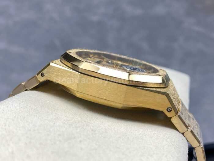 APS Factory Frosted Audemars Piguet Royal Oak 11 Super Clone Watch,Clean Factory Watch