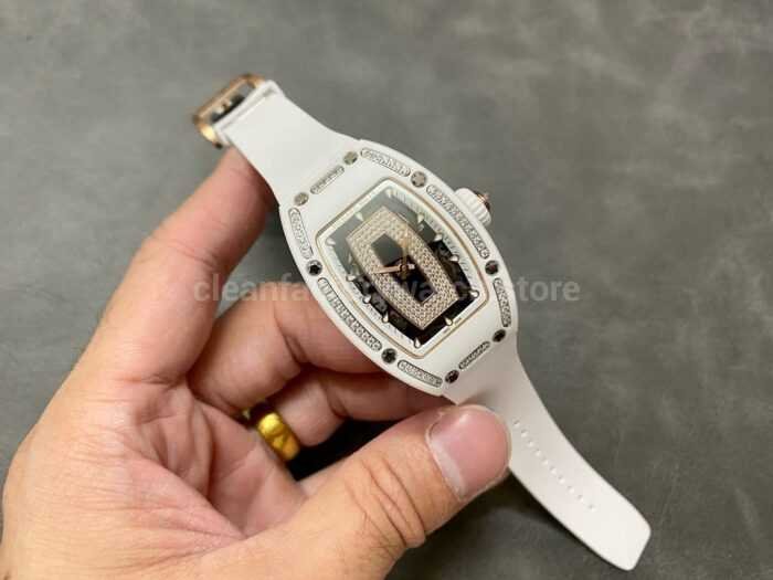 BBA Factory Richard Mille RM07 31.4mm TitaniumCarbon Fiber White Rubber Strap Skeletonized Blac 7 Super Clone Watch,Clean Factory Watch