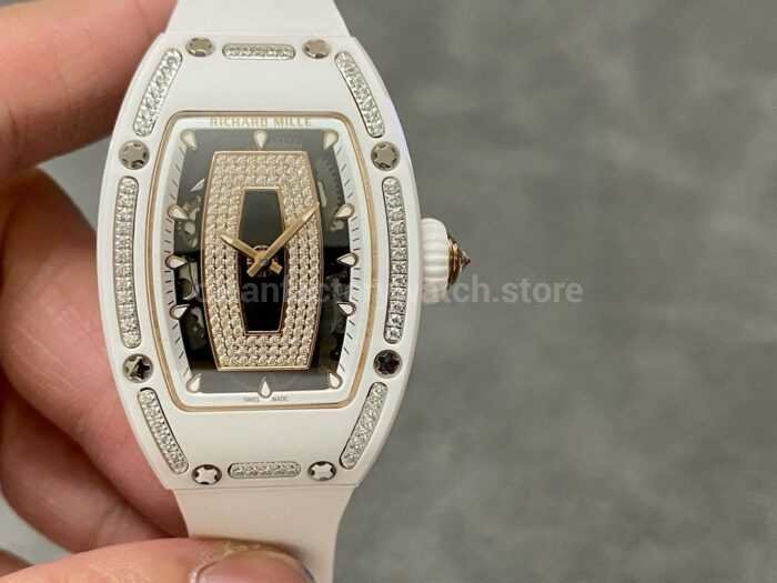 BBA Factory Richard Mille RM07 31.4mm TitaniumCarbon Fiber White Rubber Strap Skeletonized Blac Super Clone Watch,Clean Factory Watch