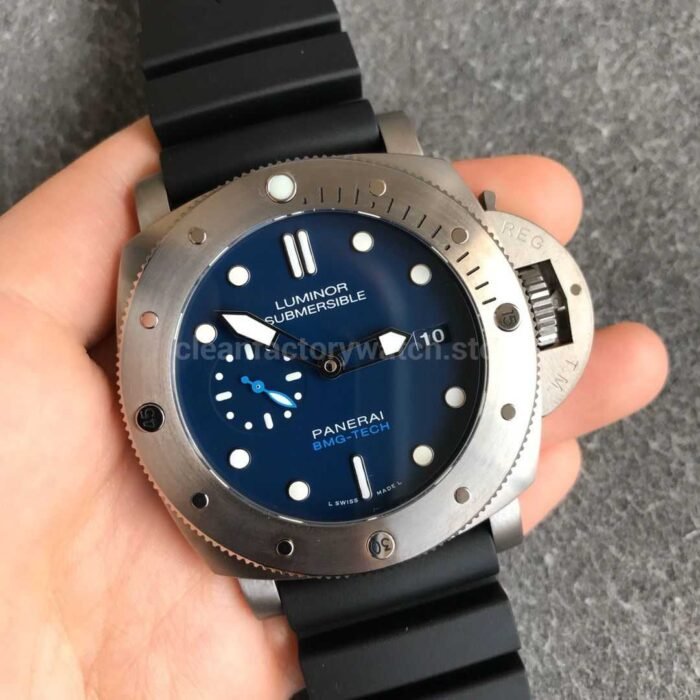 VS Fatory Panerai Luminor Submersible 1950 3 Days PAM 00692 47mm Titanium Black Rubber Strap Blue Dial - Image 2
