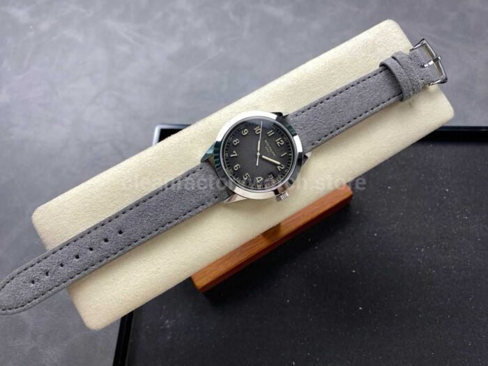 GR Factory Patek Philippe Calatrava 5226G-001 40mm White Gold Calf Skin Strap Arabic Numerals Grey Dial - Image 4