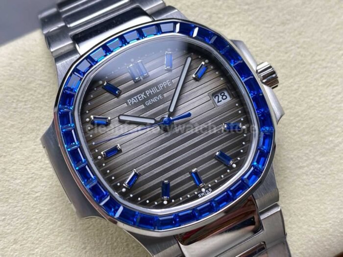 GR Factory Patek Philippe Emerald Nautilus 5711/111P-001 Full Platinum Black Dial - Image 2