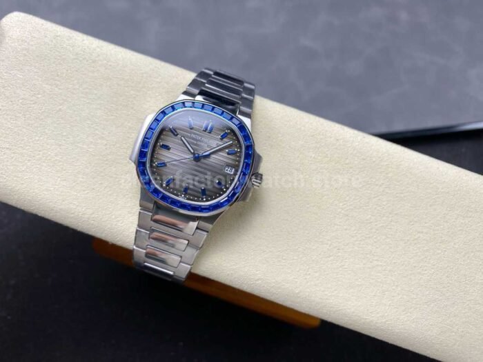 GR Factory Patek Philippe Emerald Nautilus 5711/111P-001 Full Platinum Black Dial - Image 5