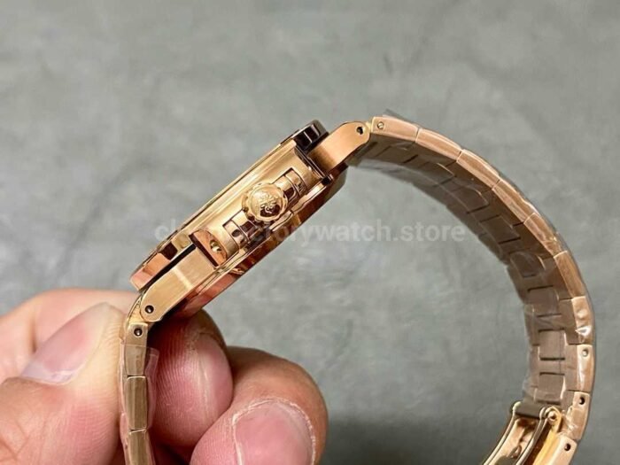 GR Factory Patek Philippe Nautilus 7118/1300R-001 Full Rose Gold  Rose Gold Dial - Image 6