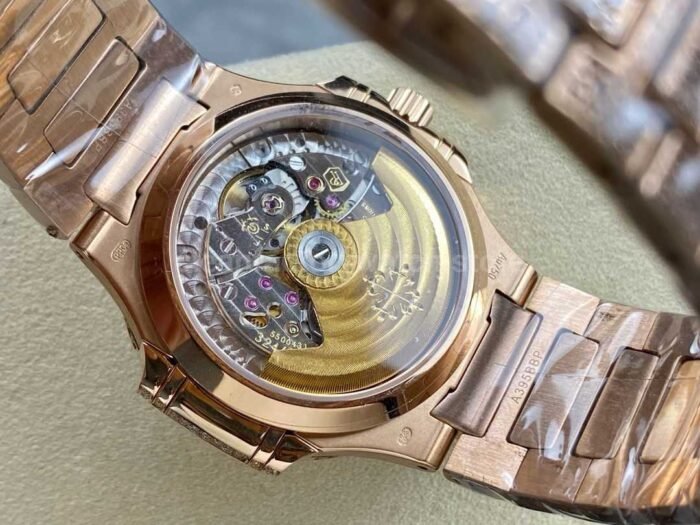 GR Factory Patek Philippe Nautilus 7118/1450G-001 Full Diamond Rose Gold Diamond Dial - Image 8