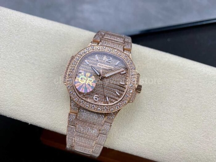 GR Factory Patek Philippe Nautilus 7118/1450G-001 Full Diamond Rose Gold Diamond Dial - Image 5