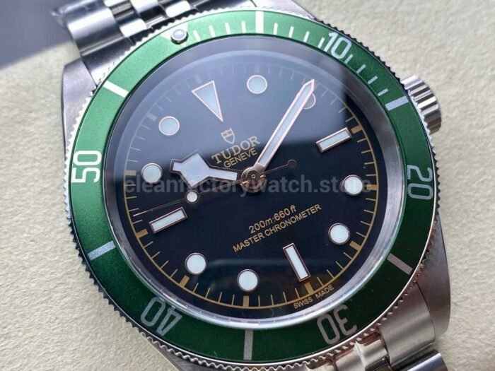 GR Factory Tudor Black Bay M79230G 41mm Green Bezel Full Steel Black Dial - Image 2
