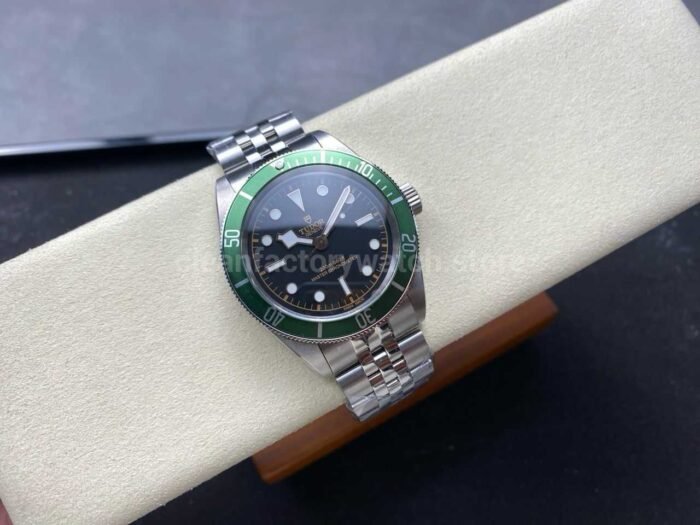 GR Factory Tudor Black Bay M79230G 41mm Green Bezel Full Steel Black Dial - Image 4