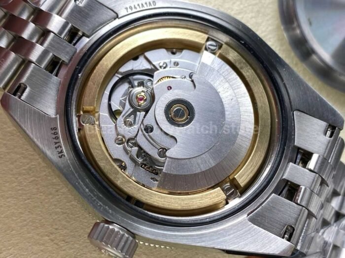 GR Factory Tudor Black Bay M79230G 41mm Green Bezel Full Steel Black Dial - Image 10