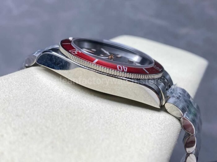 GR Factory Tudor Black Bay M7941A1A0RU-0003 41mm Red Bezel Full Steel Black Dial - Image 6