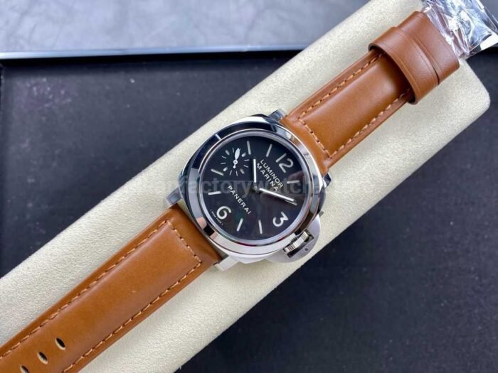 HW Factory Panerai Luminor Marina PAM 00111 44mm Steel Leather Strap Arabic Numerals Black Dial - Image 4