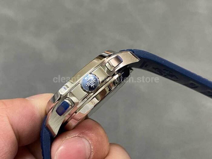 MMA Factory Patek Philippe Aquanaut 42.2mm 5968A-001 Blue Rubber Strap Blue Dial - Image 6