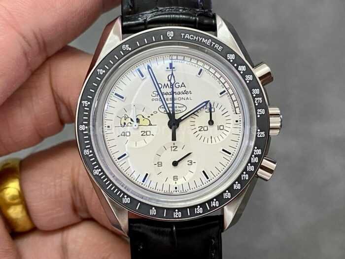OM Factory Omega Speedmaster Professional Moonwatch Apollo 13 45th Anniversary Snoopy Award 311.3 3 Super Clone Watch,Clean Factory Watch