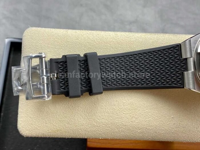 PZ Factory Vacheron Constantin Overseas Dual Time 7900V/110A-B333 41mm Steel Rubber Strap Silver Dial - Image 8