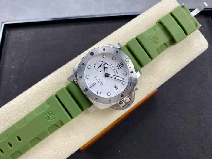 TTF Factory Panerai Submersible PAM01226 Steel Rubber Strap White Dial - Image 4