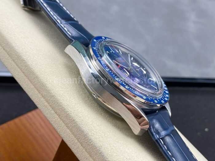 TW Factory Omega Speedmaster Moonphase 304.33.44.52.03.001 44.25mm Steel Leather Strap Blue Dial 2 Super Clone Watch,Clean Factory Watch