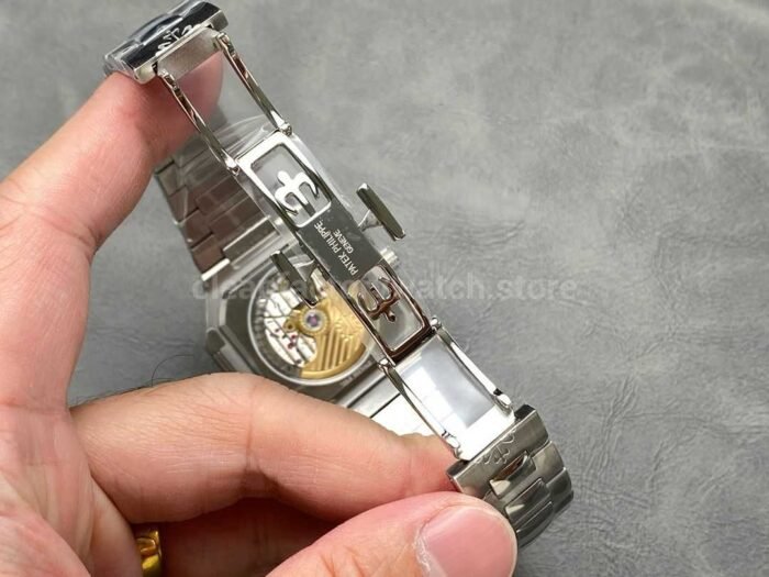 TW Factory Patek Philippe Cubitus 5821/1A 45mm Full Steel Green Dial - Image 9