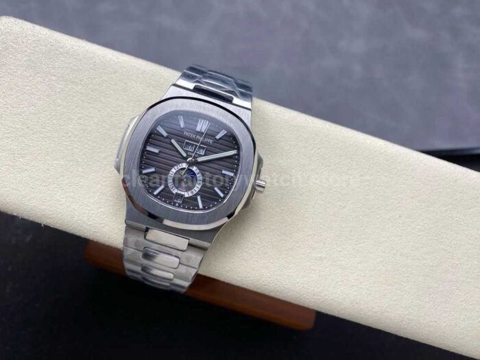 TW Factory Patek Philippe Nautilus 5726/1A-001 40mm Full Steel Grey Dial - Image 5