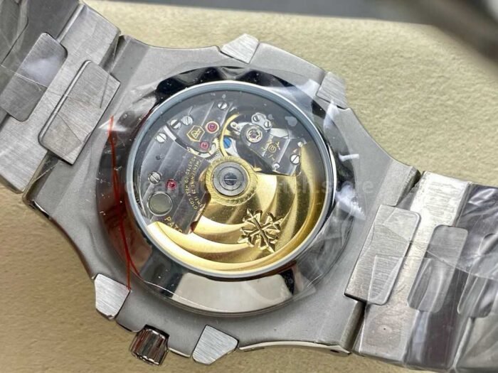 TW Factory Patek Philippe Nautilus 5726/1A-001 40mm Full Steel Grey Dial - Image 8