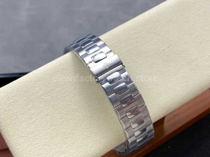 TW Factory Patek Philippe Nautilus 5726/1A-001 40mm Full Steel Grey Dial - Image 9