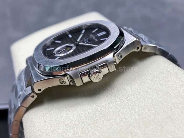 TW Factory Patek Philippe Nautilus 5726/1A-001 40mm Full Steel Grey Dial - Image 7