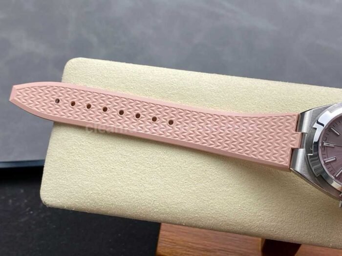 TW Factory Vacheron Constantin women's model 4605V/200A-B971 35mm Steel Rubber Strap Pink Dial - Image 9