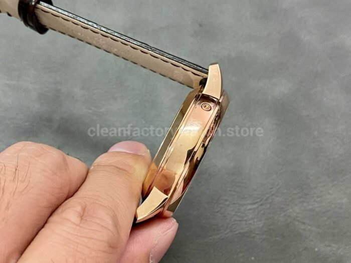 TWS Factory Vacheron Constantin Retrograde Calendar 4010U/000R-B329 42.5mm Rose Gold Leather Strap White Dial - Image 5