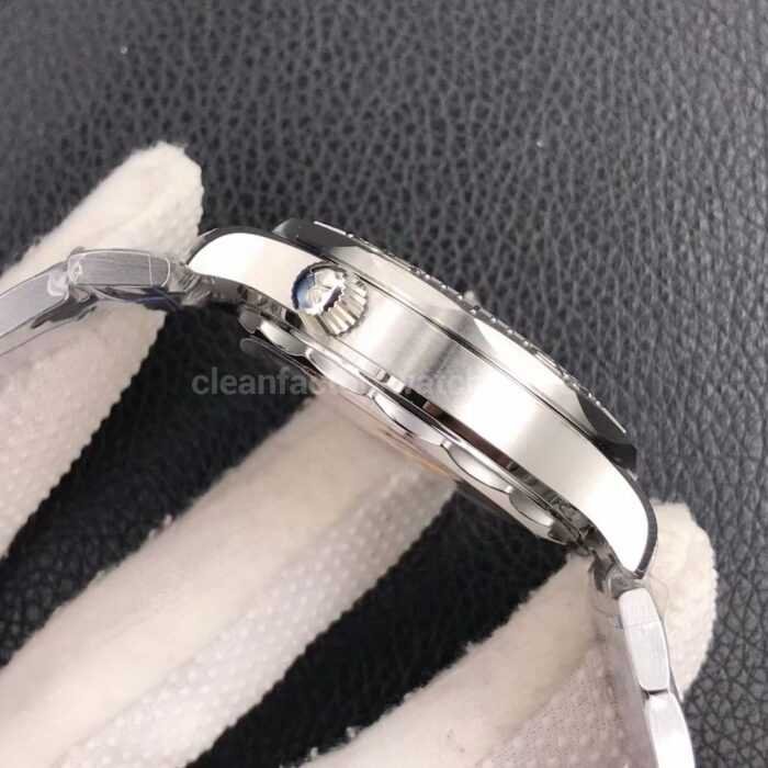 VS Factory Omega Seamaster Diver 300 M 210.30.42.20.01.002 42mm Full Steel Black Dial 2 Super Clone Watch,Clean Factory Watch