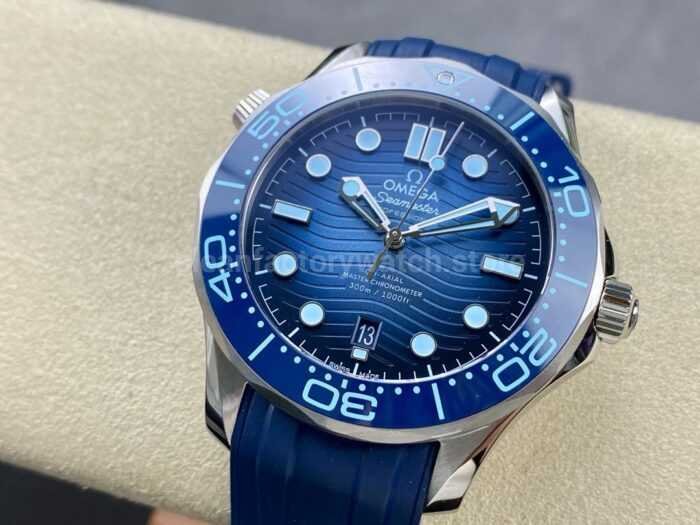 VS Factory Omega Seamaster Diver 300M 210.32.42.20.03.002 42mm Steel Blue Rubber Strap Blue Dial 2 Super Clone Watch,Clean Factory Watch