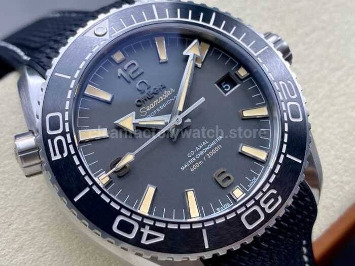 VS Factory Omega Seamaster Planet Ocean 215.32.44.21.01.002 43.5mm Black Rubber Strap Arabic Nume 6 Super Clone Watch,Clean Factory Watch
