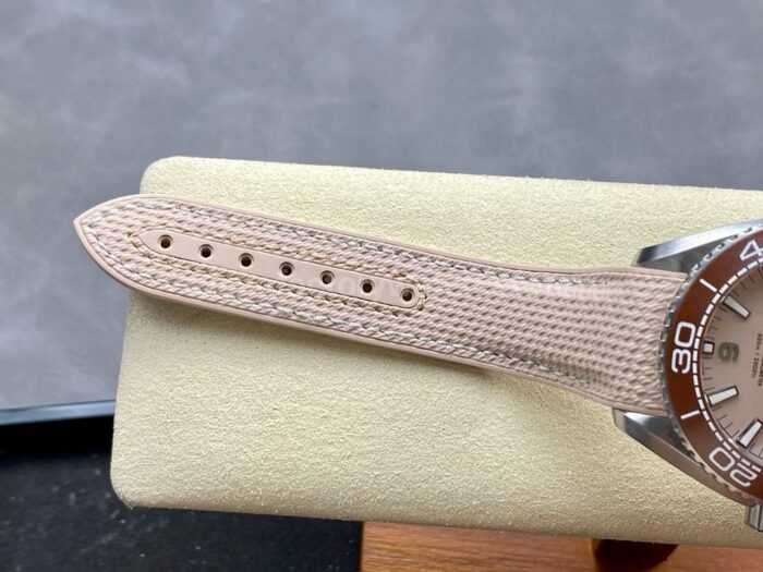 VS Factory Omega Seamaster Planet Ocean 215.32.44.21.09.001 43.5mm Pink Rubber Strap Arabic Numera 7 Super Clone Watch,Clean Factory Watch