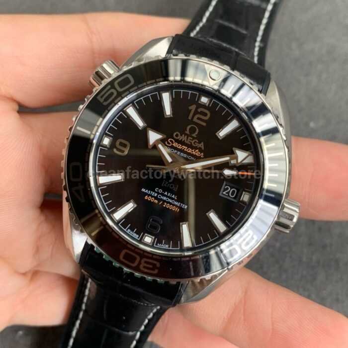 VS Factory Omega Seamaster Planet Ocean 215.33.40.20.01.001 39.5mm Steel Leather Strap Black Dial 3 Super Clone Watch,Clean Factory Watch