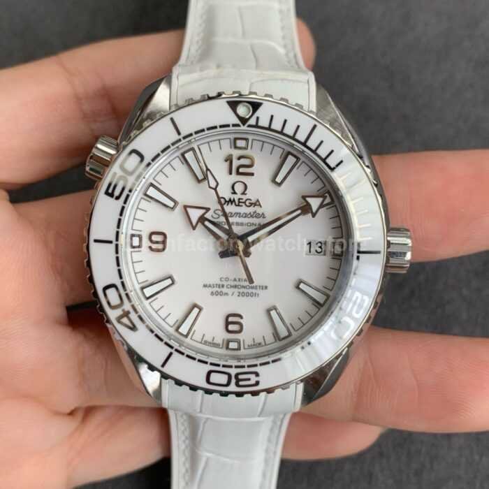 VS Factory Omega Seamaster Planet Ocean 215.33.40.20.04.001 39.5mm Steel Leather Strap White Dial 4 Super Clone Watch,Clean Factory Watch