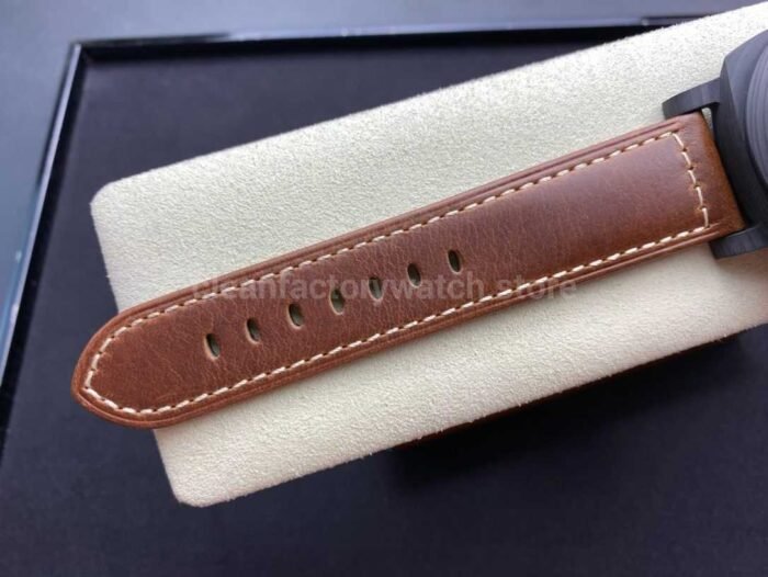 VS Factory Panerai Luminor Marina 1950 3 Days PAM00661 44mm Carbon Fiber Leather Strap Black Dial - Image 9
