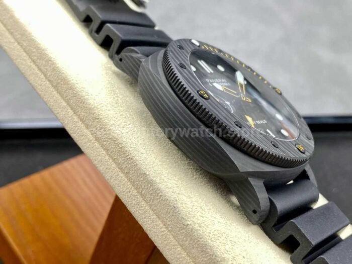 VS Factory Panerai Submersible GMT Pam 01324  44mm Black Carbon Fiber Black Rubber Strap Grey Dial - Image 5